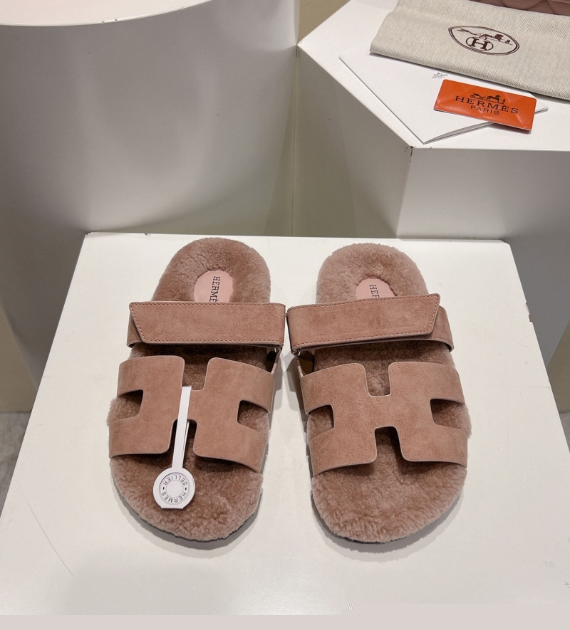 H**mes slippers